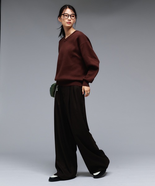 Adoon plain(アドーンプレーン)の「SHALLOW V-NECK MILANO RIB KNIT / 浅Vネックベーシックミラノリブニット(ニット/セーター・メンズ・ブラック/ライトグレー/ブラウン/ネイビー・MEDIUM/LARGE)」の15枚目の写真