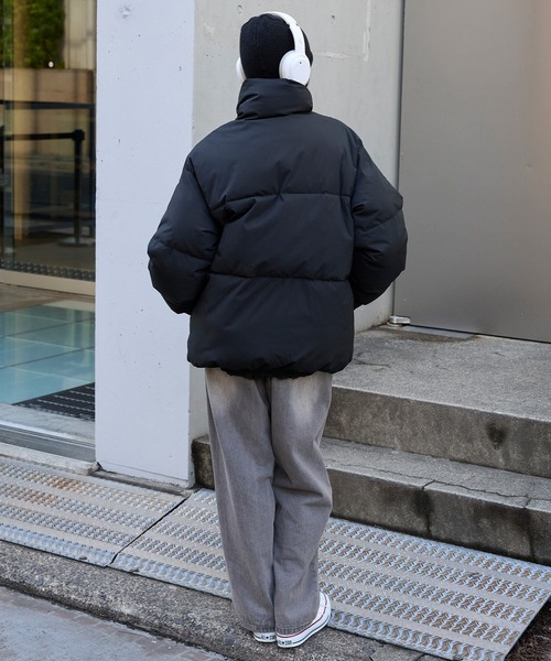 CONVERSE（コンバース）の「CONVERSE/コンバース 別注 <撥水/防風> ダブルロゴ刺繍 ボリュームスタンド中綿ジャケット（ダウンジャケット/コート・メンズ・アイボリー/ブラック・L/M）」の5枚目の写真