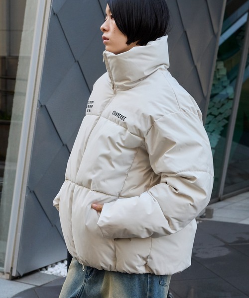 CONVERSE（コンバース）の「CONVERSE/コンバース 別注 <撥水/防風> ダブルロゴ刺繍 ボリュームスタンド中綿ジャケット（ダウンジャケット/コート・メンズ・アイボリー/ブラック・L/M）」の8枚目の写真