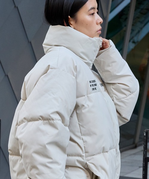 CONVERSE（コンバース）の「CONVERSE/コンバース 別注 <撥水/防風> ダブルロゴ刺繍 ボリュームスタンド中綿ジャケット（ダウンジャケット/コート・メンズ・アイボリー/ブラック・L/M）」の9枚目の写真