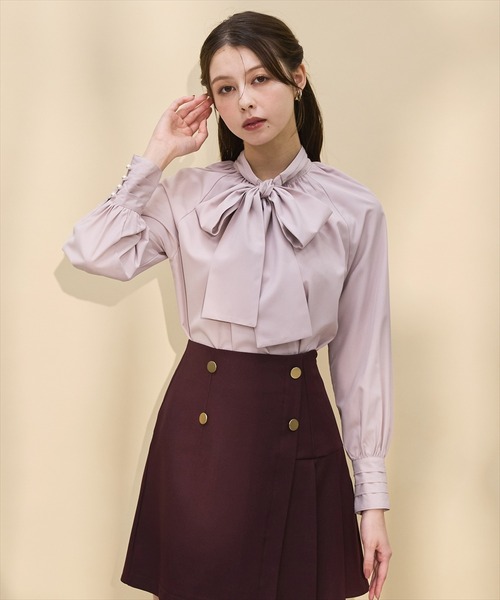 SWINGLE(スウィングル)の「タックディテールボウタイブラウス(シャツ/ブラウス・レディース・ピンク/ブラック/オフホワイト・FREE)」の10枚目の写真