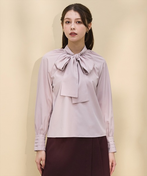 SWINGLE(スウィングル)の「タックディテールボウタイブラウス(シャツ/ブラウス・レディース・ピンク/ブラック/オフホワイト・FREE)」の9枚目の写真