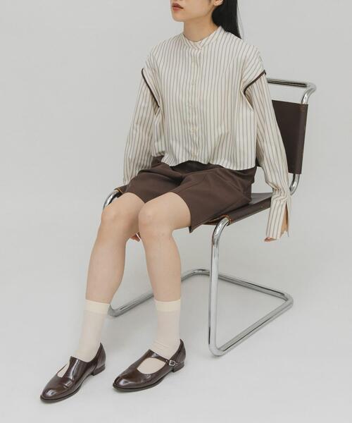 KBF(ケイビーエフ)の「アシンメトリーメリージェーンローファー(その他シューズ・レディース・ブラウン/ブラック・36/37/38)」の7枚目の写真