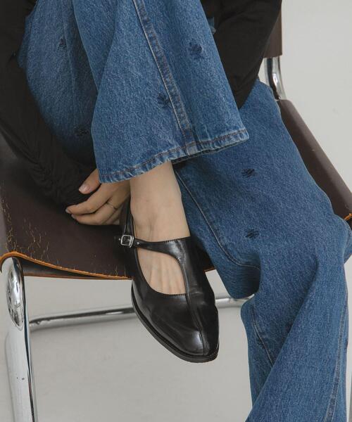 KBF(ケイビーエフ)の「アシンメトリーメリージェーンローファー(その他シューズ・レディース・ブラウン/ブラック・36/37/38)」の10枚目の写真