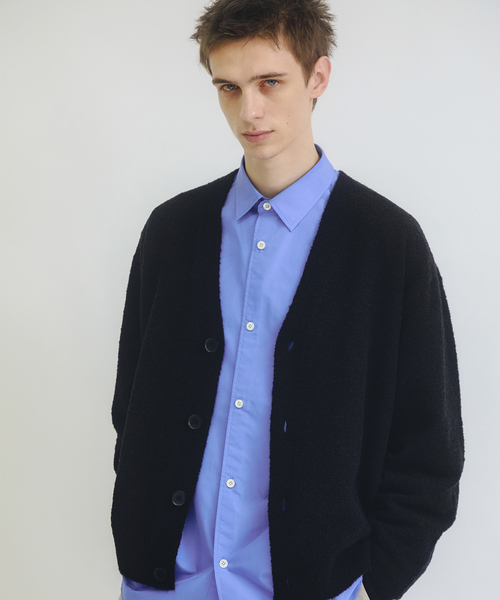 ABAHOUSE（アバハウス）の「ウールミックス ブークレーニット カーディガン（カーディガン/ボレロ・メンズ・ピンクベージュ/ブラック/グレー・46/48）」の2枚目の写真