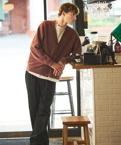 ABAHOUSE（アバハウス）の「ウールミックス ブークレーニット カーディガン（カーディガン/ボレロ・メンズ・ピンクベージュ/ブラック/グレー・46/48）」の4枚目の写真