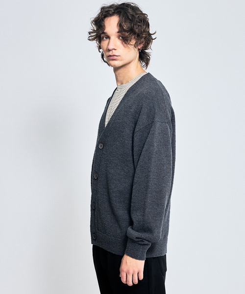 ABAHOUSE（アバハウス）の「ウールミックス ブークレーニット カーディガン（カーディガン/ボレロ・メンズ・ピンクベージュ/ブラック/グレー・46/48）」の5枚目の写真