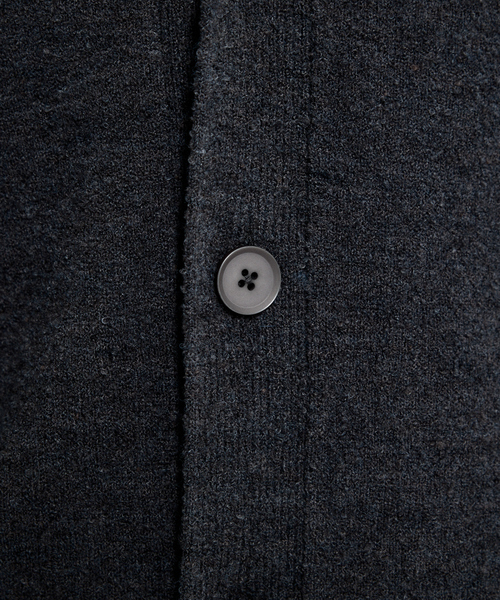 ABAHOUSE（アバハウス）の「ウールミックス ブークレーニット カーディガン（カーディガン/ボレロ・メンズ・ピンクベージュ/ブラック/グレー・46/48）」の9枚目の写真