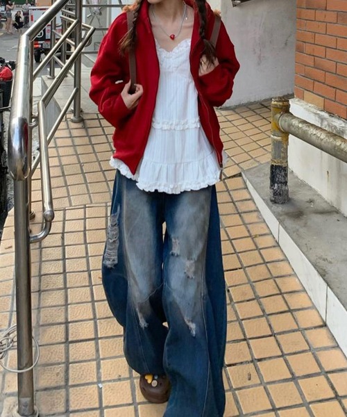 MEMECLE(メメクル)の「【 MEMECLE / メメクル 】ルーズ シルエット ジップフーディ(パーカー・レディース・レッド・SMALL/MEDIUM/LARGE)」の4枚目の写真