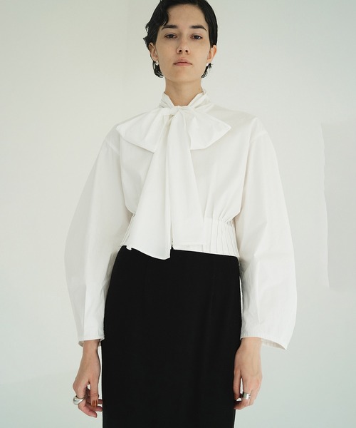 CLANE（クラネ）の「RIBBON ZIP SHIRTS（シャツ/ブラウス・レディース・ホワイト・1/2）」の2枚目の写真