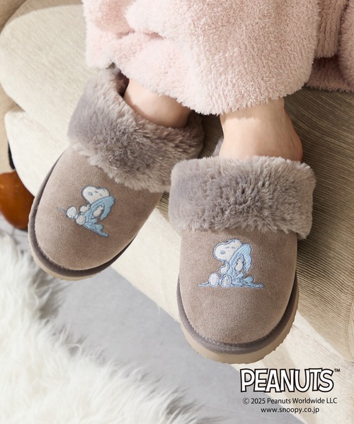 ORiental TRaffic（オリエンタルトラフィック）の「PEANUTS デザイン ファー ルームシューズ /G-0501(S)（その他シューズ・レディース・グレー/ベージュ/グリーン・M/L）」の2枚目の写真