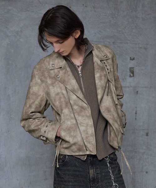 Spielio（シュピーリオ）の「【Spielio】 Vintage-like riders jacket / ヴィンテージライク合皮ライダースジャケット（ライダースジャケット・メンズ・ブラウン/ブラック・L/M/S）」の4枚目の写真