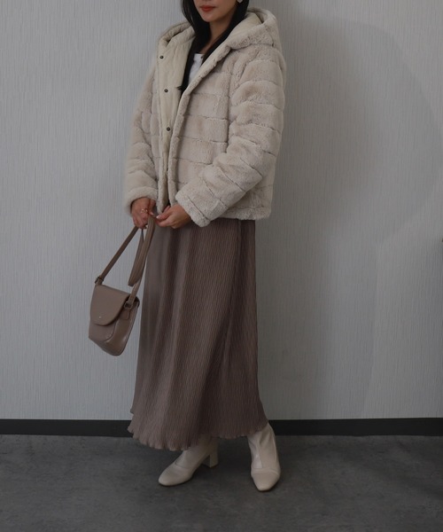 libelle more（リベル モア）の「ボーダーファーキルトリバーシブルフード付きショートコート（ダウンジャケット/コート・レディース・モカ/グレー/ブラック/ベージュ・M/L）」の18枚目の写真