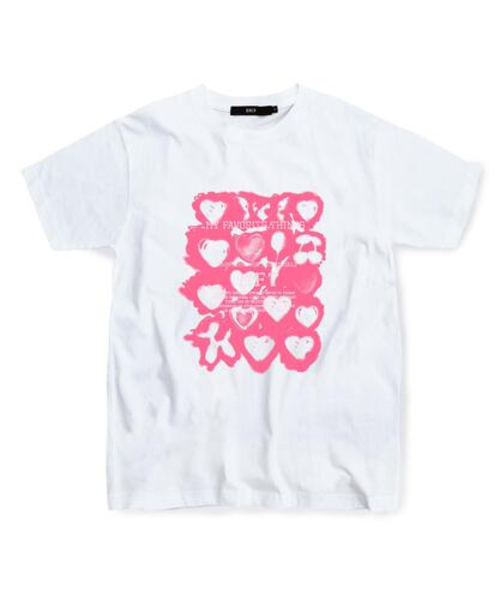 ESCAPEFROM(エスケープフロム)の「ピンクフェイバリットシングスTシャツホワイト(Tシャツ/カットソー・レディース・その他・SMALL/MEDIUM/LARGE)」の2枚目の写真