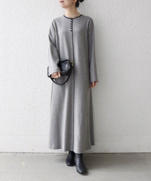 SHIPS any（シップス エニィ）の「SHIPS any: ウーステッド パイピング ボタン ロングスリーブ フレア ワンピース（ワンピース・レディース・ブラウン/グレー・ONE SIZE）」の3枚目の写真