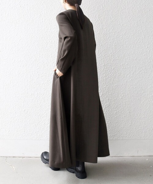 SHIPS any（シップス エニィ）の「SHIPS any: ウーステッド パイピング ボタン ロングスリーブ フレア ワンピース（ワンピース・レディース・ブラウン/グレー・ONE SIZE）」の18枚目の写真