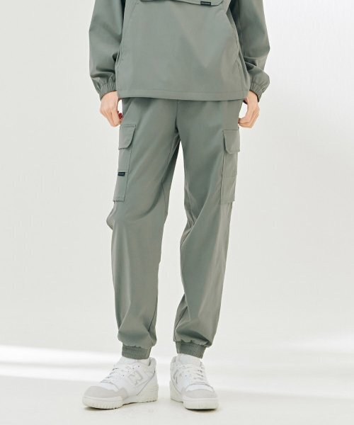 CHASECULT(チェイスカルト)の「共用ストレッチカーゴジョガーパンツ-DARU2219B0V(スウェットパンツ・メンズ・カーキ・70/76/82/67/86)」の2枚目の写真