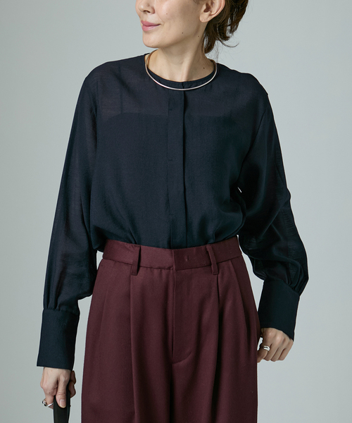 VERMEIL par iena(ヴェルメイユパーイエナ)の「《追加6》シアーブラウス(シャツ/ブラウス・レディース・ネイビー・FREE)」の2枚目の写真