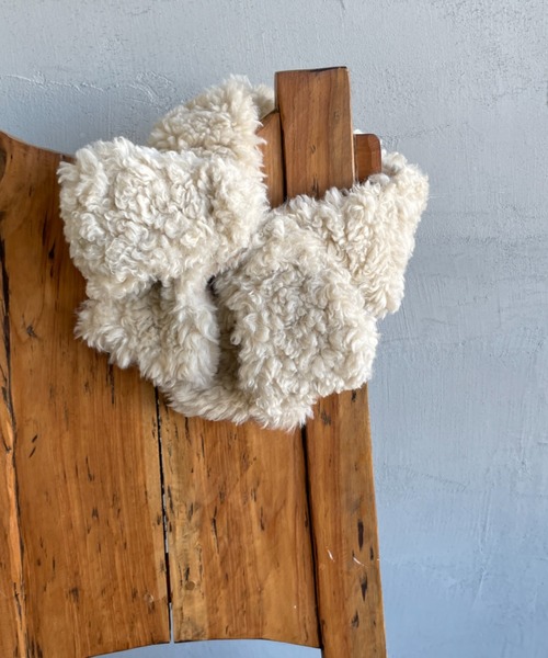 Casselini（キャセリーニ）の「[Casselini/キャセリーニ] ミニリボンティペットマフラー（マフラー・レディース・ブラック/ベージュ・ONE SIZE）」の18枚目の写真