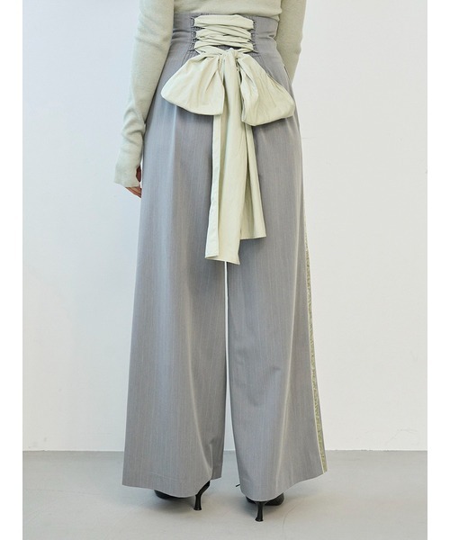 SNIDEL（スナイデル）の「バックリボンレースアップラインパンツ（その他パンツ・レディース・グレー/モカ/ストライプ・0/1）」の8枚目の写真