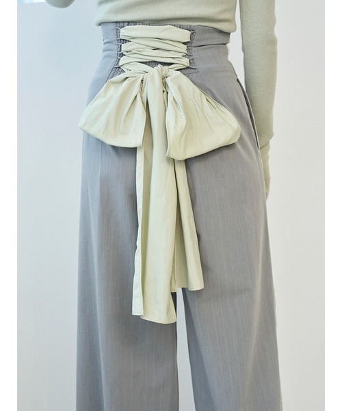 SNIDEL（スナイデル）の「バックリボンレースアップラインパンツ（その他パンツ・レディース・グレー/モカ/ストライプ・0/1）」の14枚目の写真