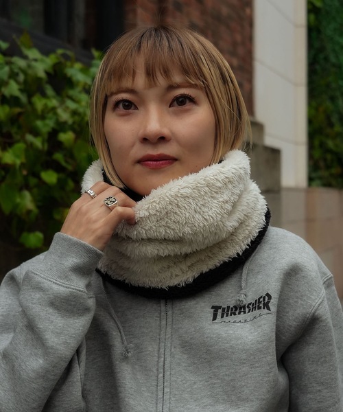 THRASHER（スラッシャー）の「BOA FLEECE REVERSIBLE NECK WARMER/THRASHER スラッシャー ネックウォーマー リバーシブル ボアフリース ロゴ刺繍ストリート スケーター（ネックウォーマー/スヌード・メンズ・グレー/ブラック×ホワイト/ベージュ×ブラック・FREE）」の22枚目の写真