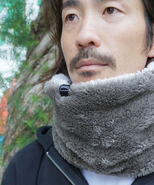 THRASHER（スラッシャー）の「BOA FLEECE REVERSIBLE NECK WARMER/THRASHER スラッシャー ネックウォーマー リバーシブル ボアフリース ロゴ刺繍ストリート スケーター（ネックウォーマー/スヌード・メンズ・グレー/ブラック×ホワイト/ベージュ×ブラック・FREE）」の13枚目の写真