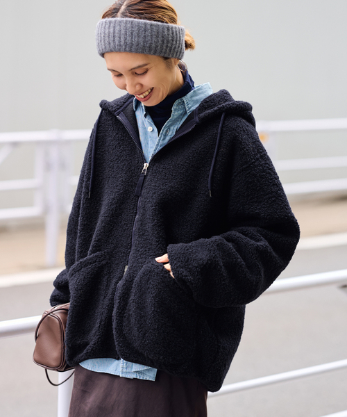 FRAMeWORK(フレームワーク)の「Universal Works TRAVEL HOODIE(その他アウター・レディース・ネイビー/キャメル・FREE)」の2枚目の写真