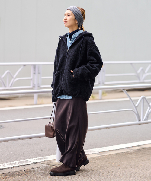FRAMeWORK(フレームワーク)の「Universal Works TRAVEL HOODIE(その他アウター・レディース・ネイビー/キャメル・FREE)」の4枚目の写真