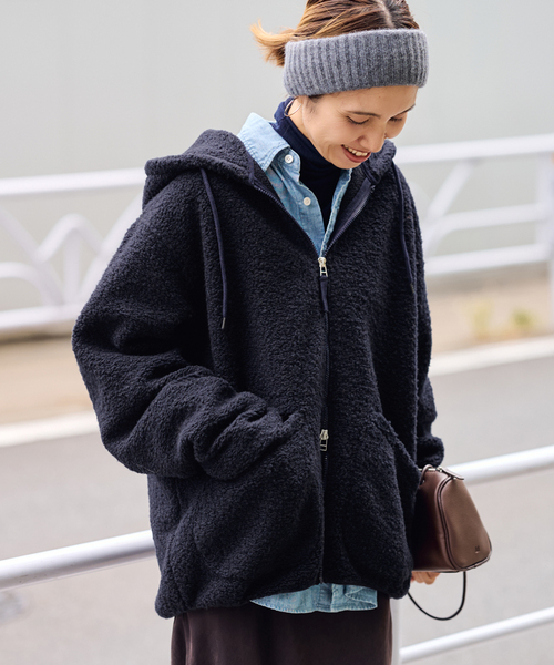 FRAMeWORK(フレームワーク)の「Universal Works TRAVEL HOODIE(その他アウター・レディース・ネイビー/キャメル・FREE)」の7枚目の写真