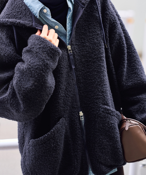 FRAMeWORK(フレームワーク)の「Universal Works TRAVEL HOODIE(その他アウター・レディース・ネイビー/キャメル・FREE)」の13枚目の写真