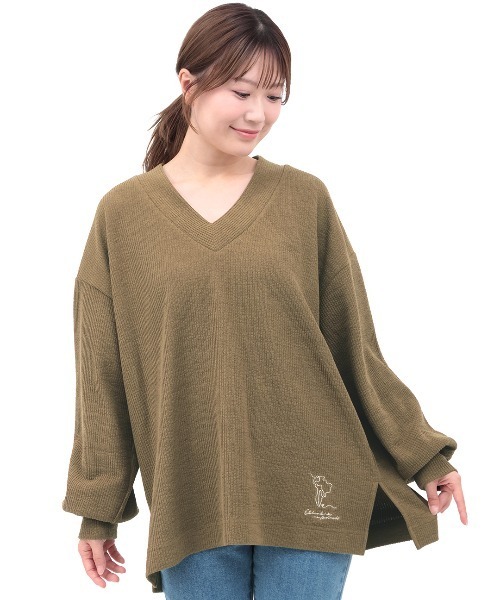 チチカカ(チチカカ)の「Vネックサイドスリットプルオーバー(Tシャツ/カットソー・レディース・カーキ/グリーン/ネイビー・FREE)」の7枚目の写真