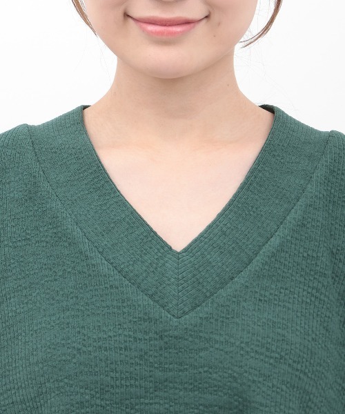 チチカカ(チチカカ)の「Vネックサイドスリットプルオーバー(Tシャツ/カットソー・レディース・カーキ/グリーン/ネイビー・FREE)」の12枚目の写真