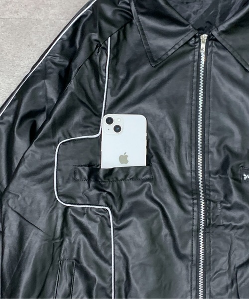 link lot(リンクロット)の「ルーズシルエット パイピングデザイン PU フェイクレザー ブルゾン(ライダースジャケット・メンズ・ブラック・M)」の12枚目の写真