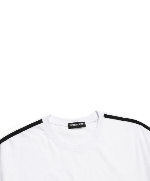 VANNWORKS(バンワークス)の「袖テープブロックコアユニークオーバーサイズ半袖Tシャツ (VS0047) ホワイト/ブラック(Tシャツ/カットソー・レディース・その他・LARGE/MEDIUM/SMALL/X-LARGE/XX-LARGE)」の3枚目の写真