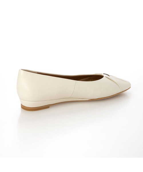 Mode et Jacomo(モードエジャコモ)の「ソフトレザーフラットパンプス(パンプス・レディース・ホワイト/ブラック/シルバー/グリーン・24.5cm/24cm/23.5cm/23cm/22.5cm)」の7枚目の写真