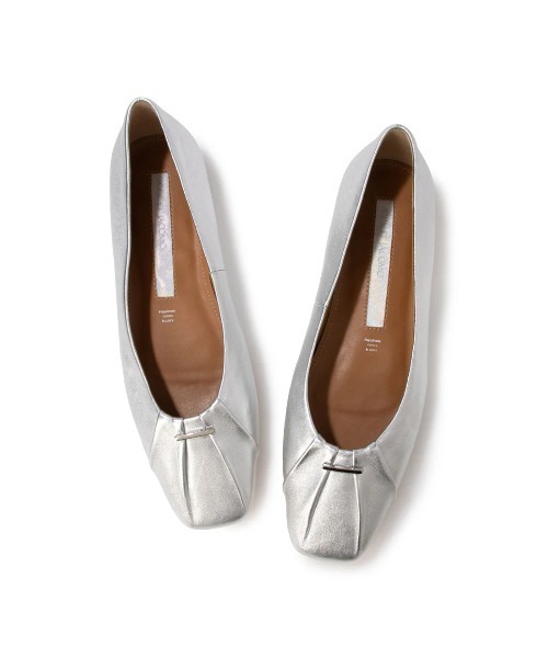 Mode et Jacomo(モードエジャコモ)の「ソフトレザーフラットパンプス(パンプス・レディース・ホワイト/ブラック/シルバー/グリーン・24.5cm/24cm/23.5cm/23cm/22.5cm)」の18枚目の写真