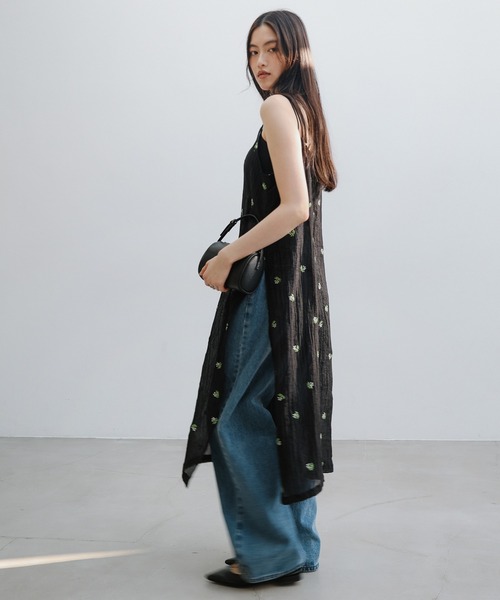 andme（アンドミー）の「【新色追加】小花柄シアーキャミソールワンピース（ワンピース・レディース・アイボリー/ブラック/ブラウン・FREE）」の2枚目の写真