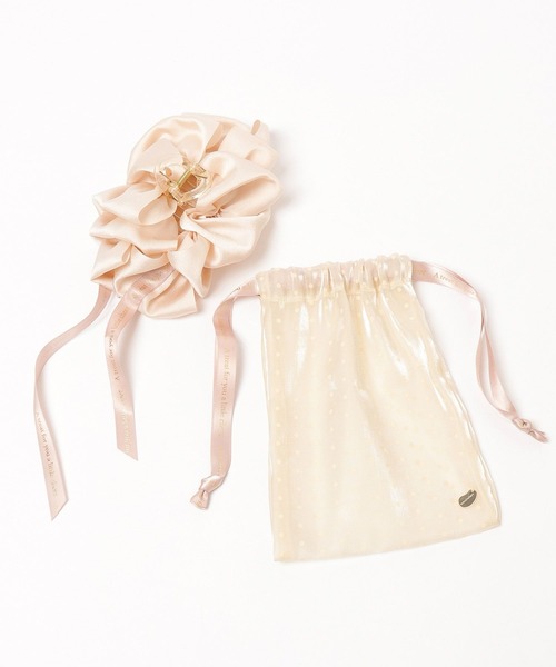 LOWRYS FARM（ローリーズファーム）の「【tomoneプロデュースアイテム】ポーチ付きpuripuriヘアバンズ　592326（バレッタ/ヘアクリップ・レディース・ベージュ/ピンク/ブラック系その他・FREE）」の3枚目の写真