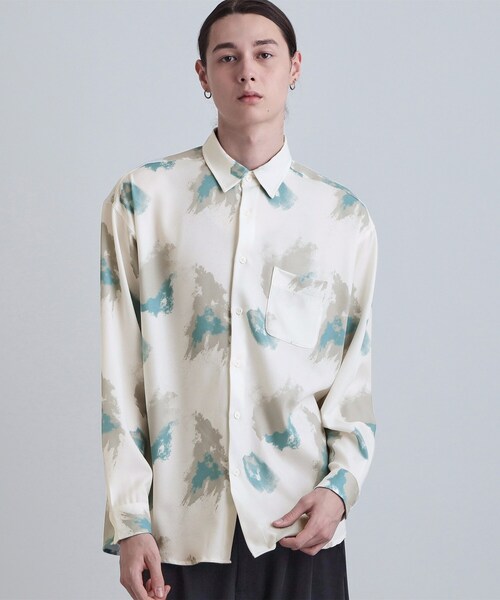 tk.TAKEO KIKUCHI(ティーケータケオキクチ)の「スモークブラープリントシャツ(シャツ/ブラウス・メンズ・ベージュ/ホワイト/ブラック・02/03/04)」の4枚目の写真