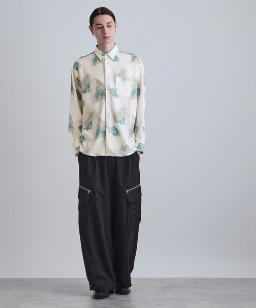 tk.TAKEO KIKUCHI(ティーケータケオキクチ)の「スモークブラープリントシャツ(シャツ/ブラウス・メンズ・ベージュ/ホワイト/ブラック・02/03/04)」の5枚目の写真