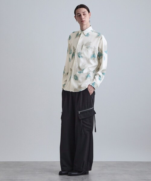 tk.TAKEO KIKUCHI(ティーケータケオキクチ)の「スモークブラープリントシャツ(シャツ/ブラウス・メンズ・ベージュ/ホワイト/ブラック・02/03/04)」の6枚目の写真