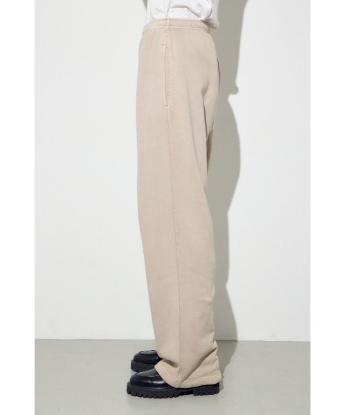 AZUL by moussy(アズールバイマウジー)の「裏起毛リラックスパンツ(スウェットパンツ・メンズ・ライトベージュ/ライトブラック・SMALL/MEDIUM/LARGE)」の17枚目の写真