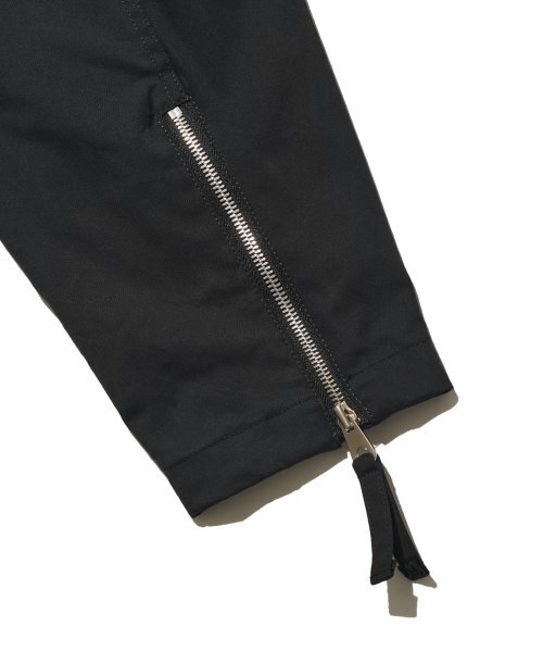 ADDOFF(アドオフ)の「CRACO MULTI CARGO JACKET BLACK(その他アウター・レディース・その他・LARGE/MEDIUM/SMALL)」の2枚目の写真