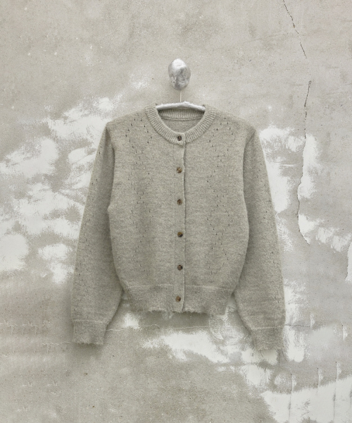 YOUTH(ユース)の「Argyle Punching Knit Cardigan - Beige(カーディガン/ボレロ・レディース・その他・SMALL/MEDIUM)」の1枚目の写真