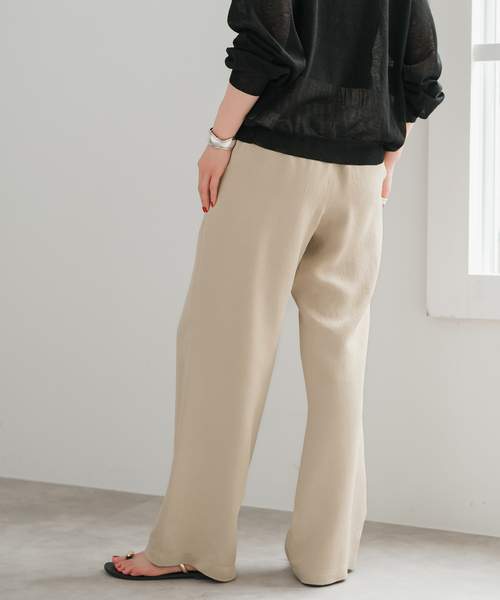 Spick & Span（スピックアンドスパン）の「《新色有り / 追加》ワッシャーサテンイージーパンツ（その他パンツ・レディース・カーキ/ベージュ/チャコールグレー・40/38/36）」の14枚目の写真