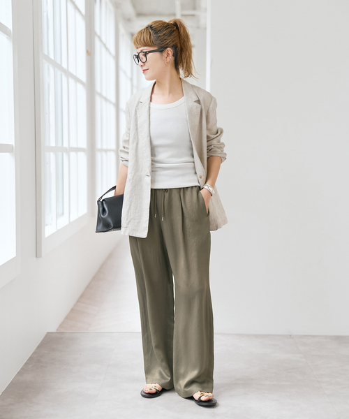 Spick & Span（スピックアンドスパン）の「《新色有り / 追加》ワッシャーサテンイージーパンツ（その他パンツ・レディース・カーキ/ベージュ/チャコールグレー・40/38/36）」の8枚目の写真