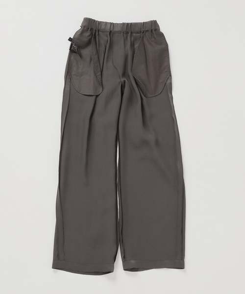 Spick & Span(スピックアンドスパン)の「《新色有り / 追加》ワッシャーサテンイージーパンツ(その他パンツ・レディース・カーキ/ベージュ/チャコールグレー・40/38/36)」の12枚目の写真