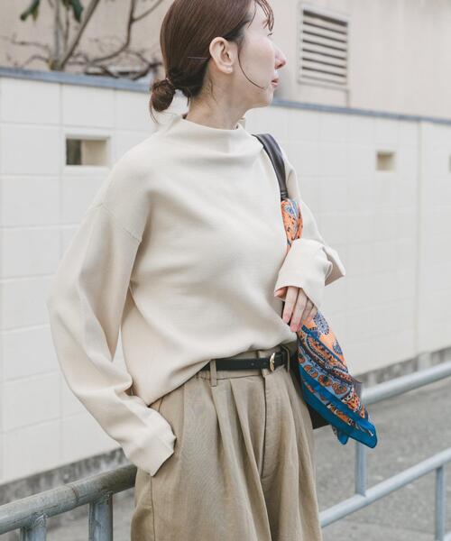 ITEMS URBANRESEARCH（アイテムズ アーバンリサーチ）の「『イージーケア/静電気防止』ボトルネックニットプルオーバー(楽着シリーズ)（ニット/セーター・レディース・グレー/オフホワイト/ミント・FREE）」の17枚目の写真