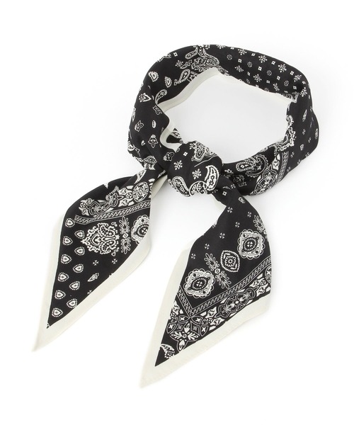 GLOBAL WORK（グローバルワーク）の「トライアングルプリントスカーフ/634189（バンダナ/スカーフ・レディース・ブラック/ブラウン系その他/ダークブラウン/ホワイト/レッド・FREE）」の3枚目の写真